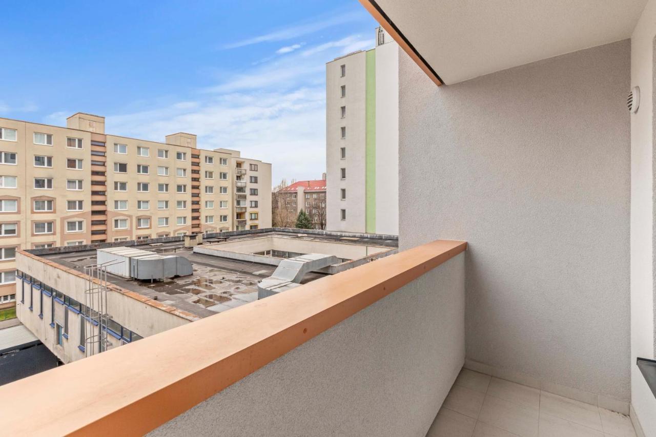 Lam Green - Ac -Balcony Братислава Екстер'єр фото